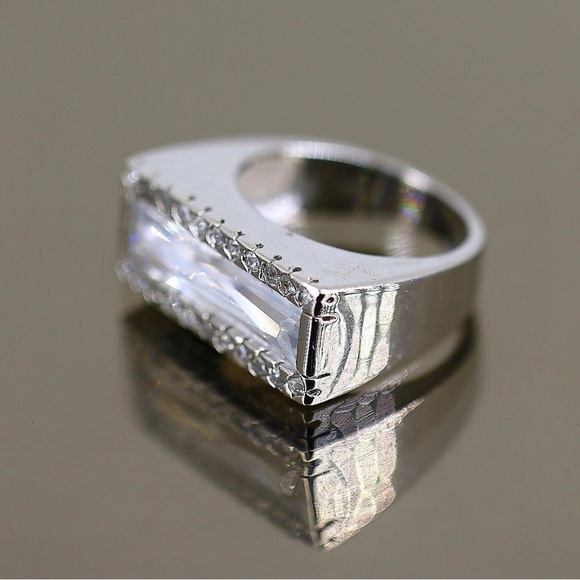 SOLD- Solid Sterling Silver Ring w/ Rectangular & Round Stones - size 7.25 - Picture 3 of 11